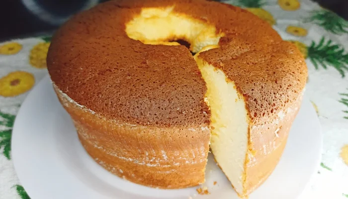 bolo basico fofinho com 3 ingredientes