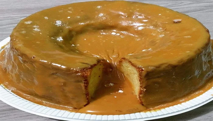 bolo de mandioca com doce de leite