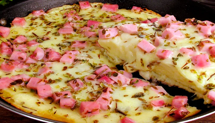 torta de presunto e queijo de frigideira