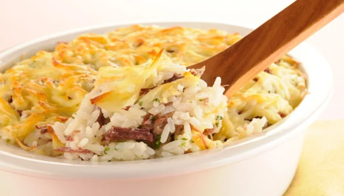 arroz de forno com carne seca
