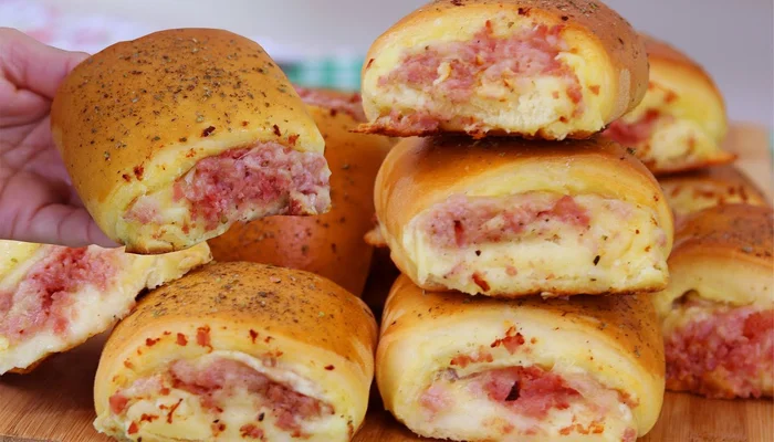 enrolado de presunto e queijo