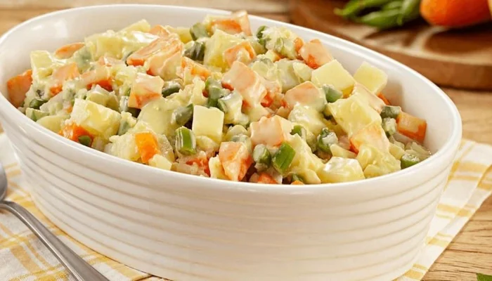 salada de maionese de natal
