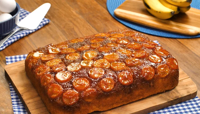 bolo de banana caramelada