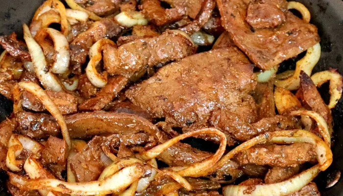 receita de fígado acebolado