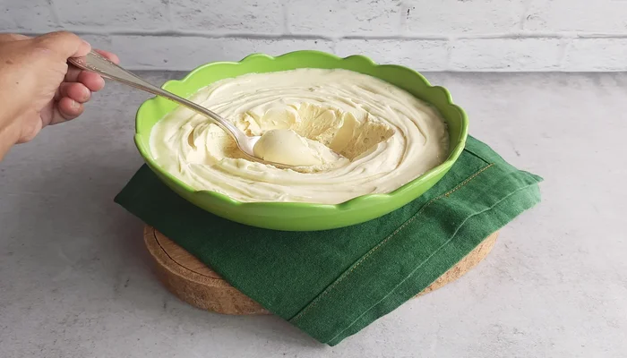receita de creme de ninho fácil e cremoso