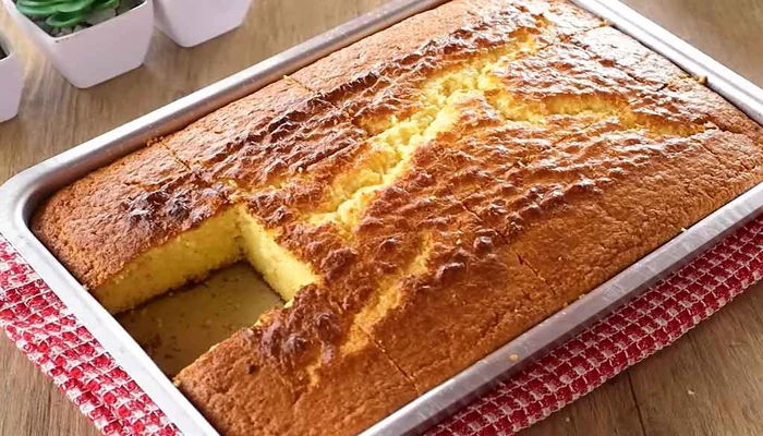 bolo de maizena com fubá bateu tá pronto