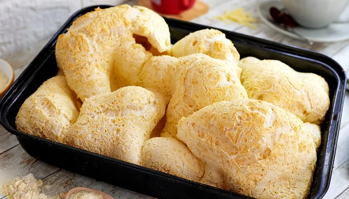 biscoitos de flocão com queijo