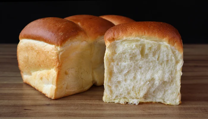 pão de leite japonês shokupan macio fofinho e levemente adocicado ele é perfeito para sanduíches torradas ou para comer puro