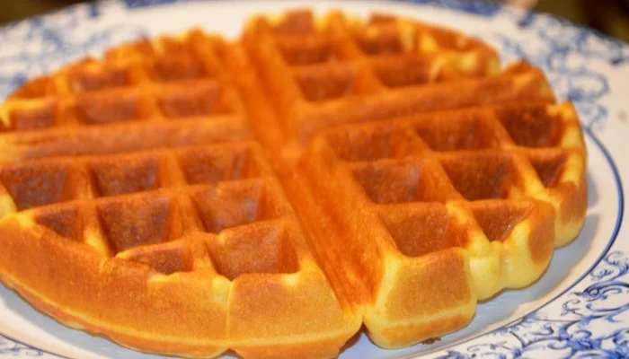 waffle de fubá rápido e saboroso seu café da tarde ficará mais atraente